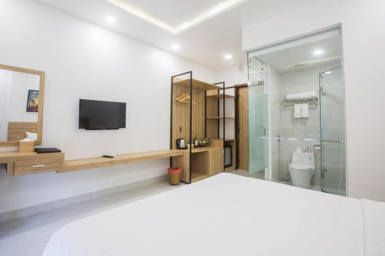 Continent Hotel Дананг Екстериор снимка