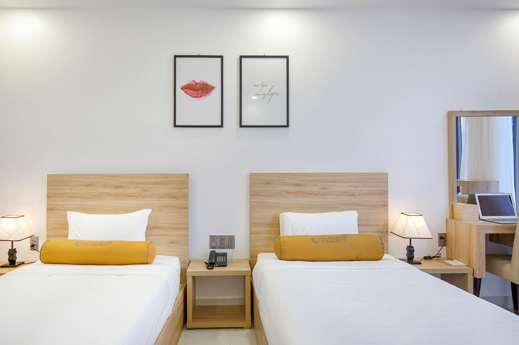 Continent Hotel Дананг Екстериор снимка